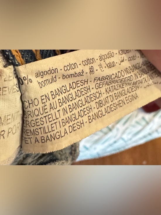 Zara Medium Wash Cargo Split Hem Jeans - Size 4 - Picture 6 of 6